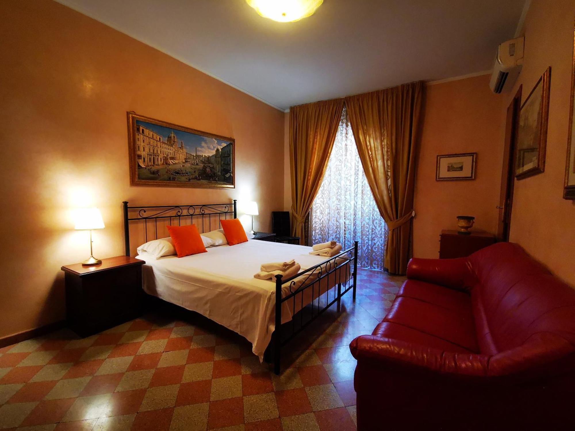 Double Room Private Bathroom