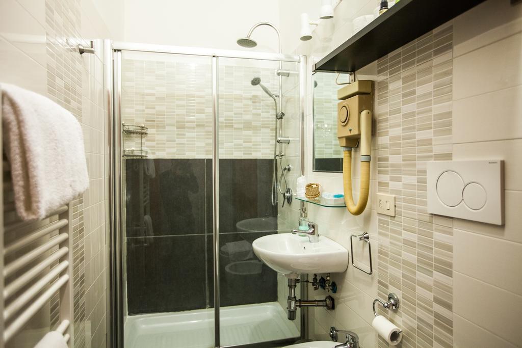 Camera Matrimoniale con Bagno Privato