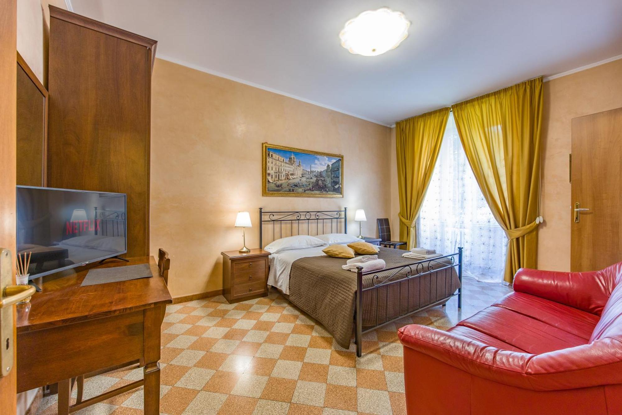 Double Room Private Bathroom