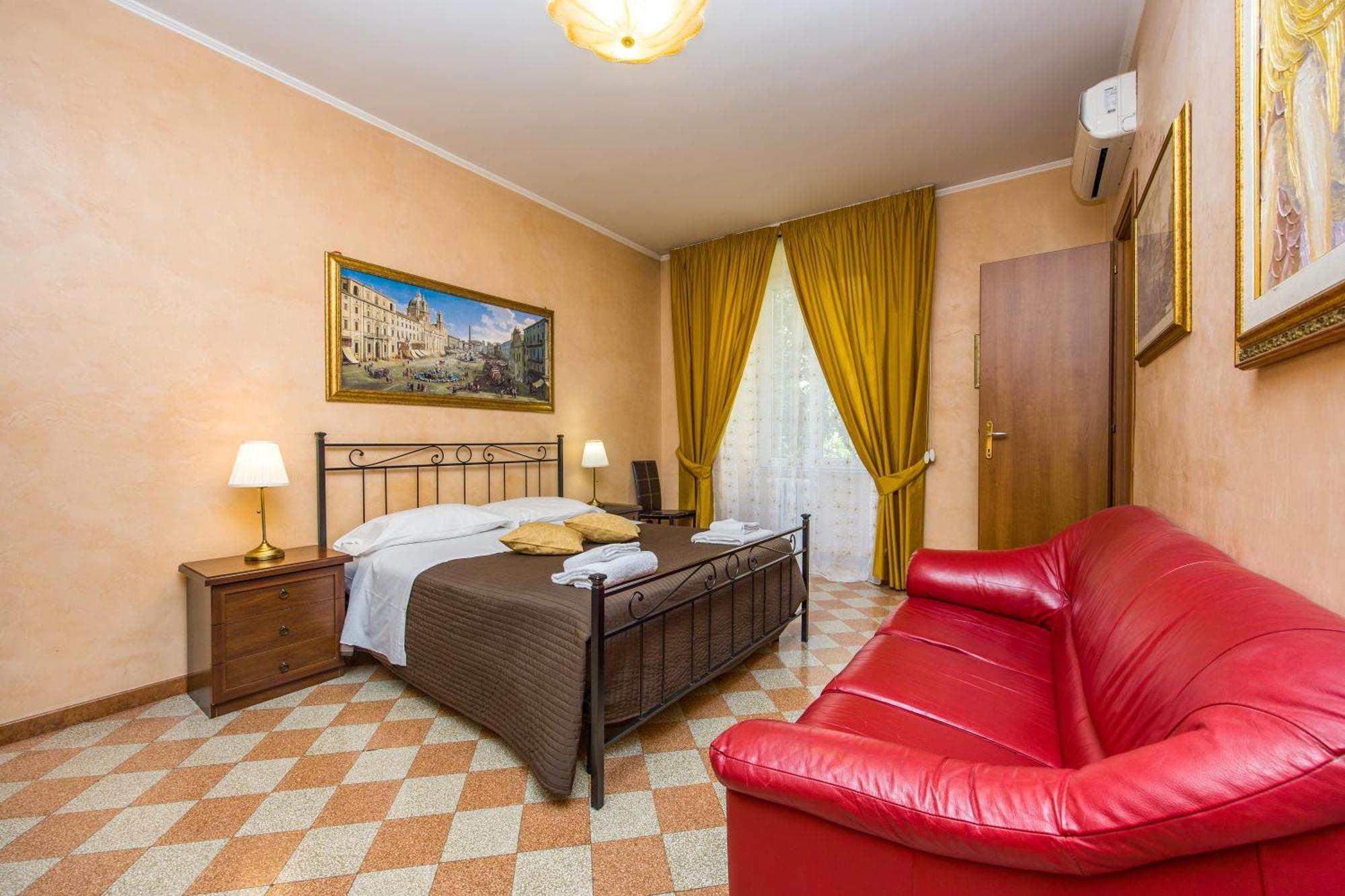 Double Room Private Bathroom