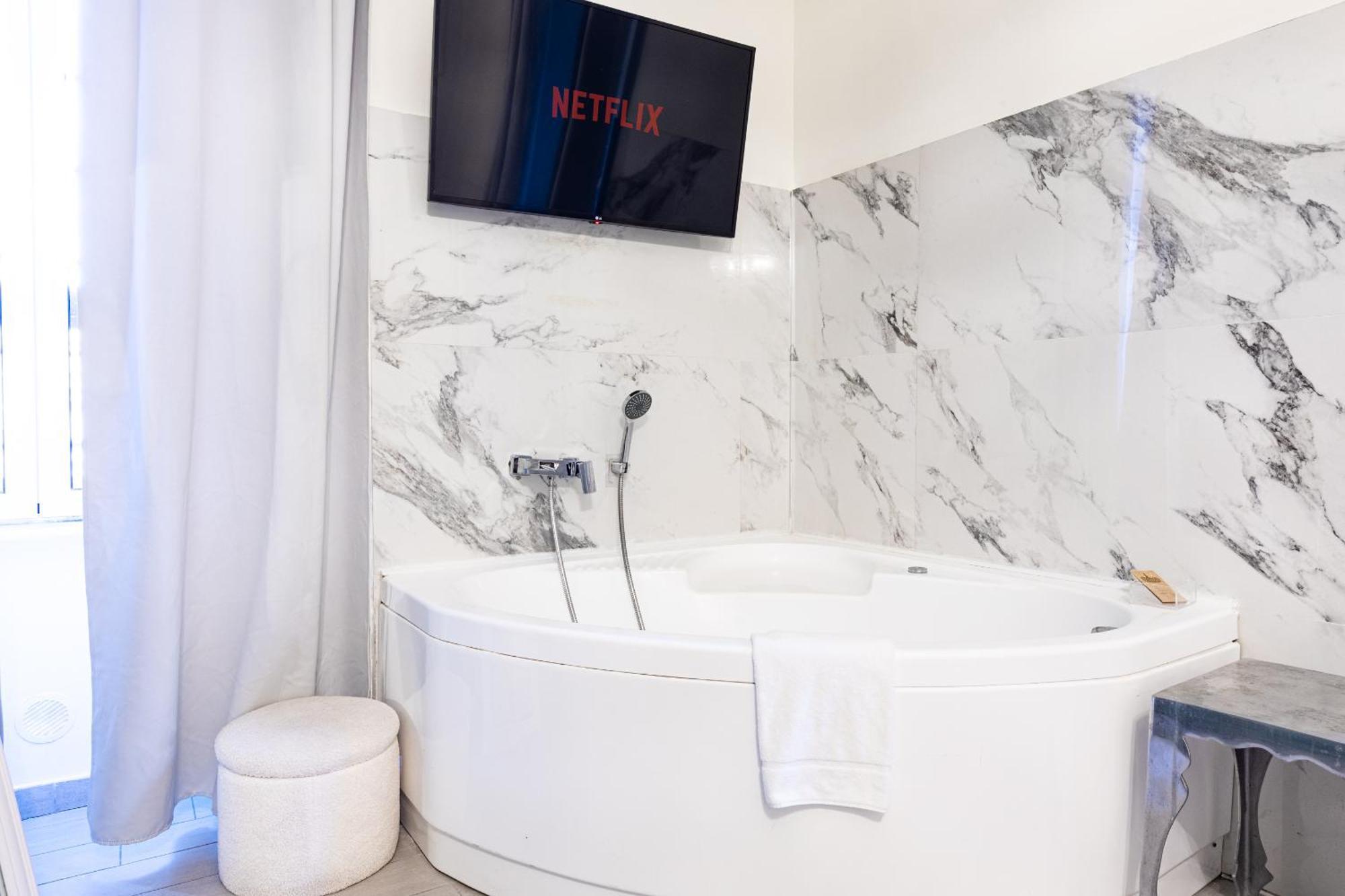 Double Room Spa Bath