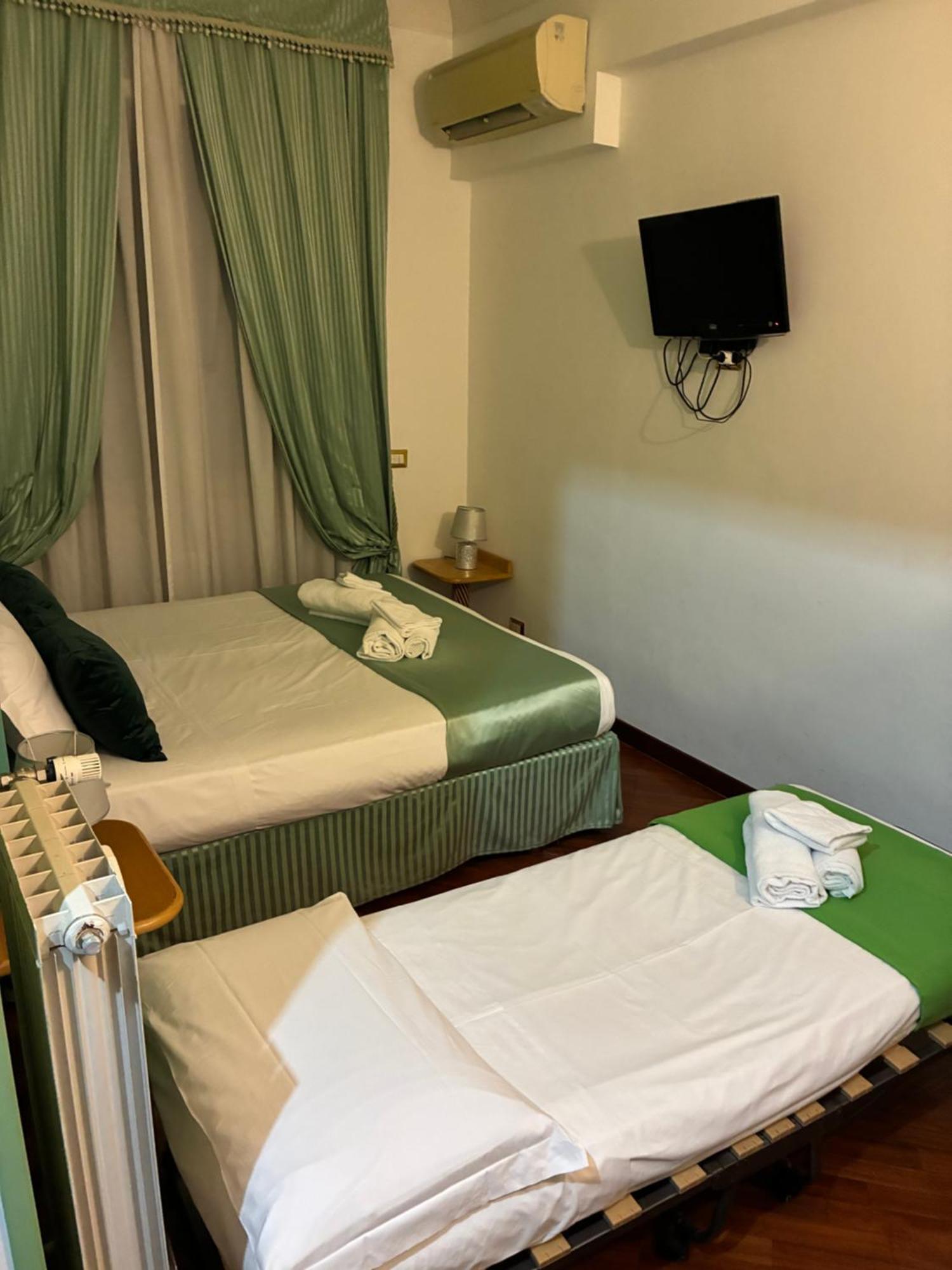 Large Double Room
