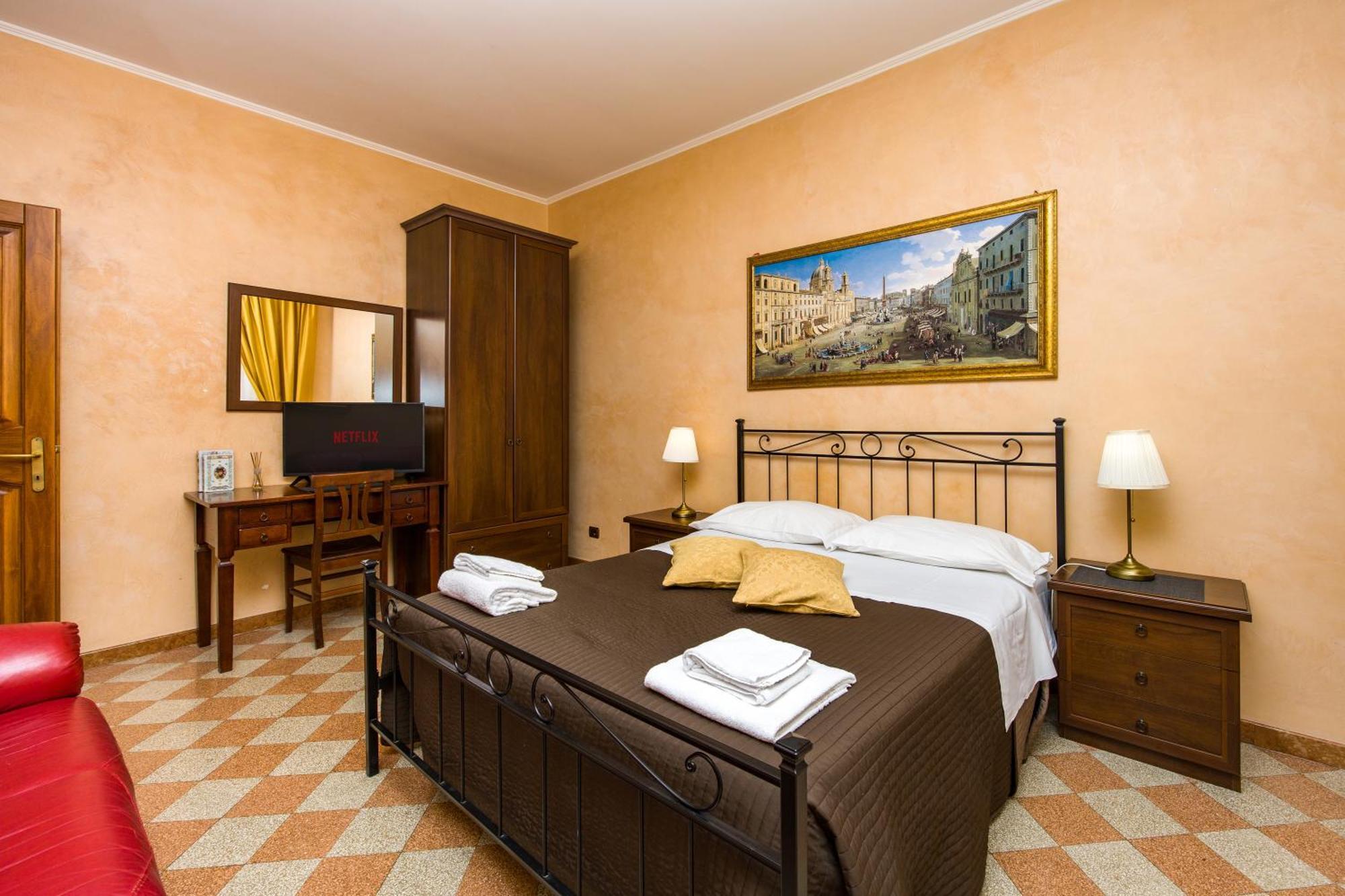 Double Room Private Bathroom