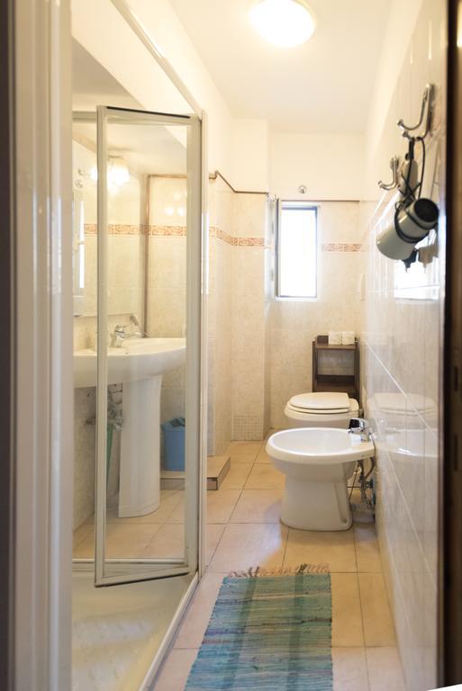 Economy Quadruple Room Private External Bathroom