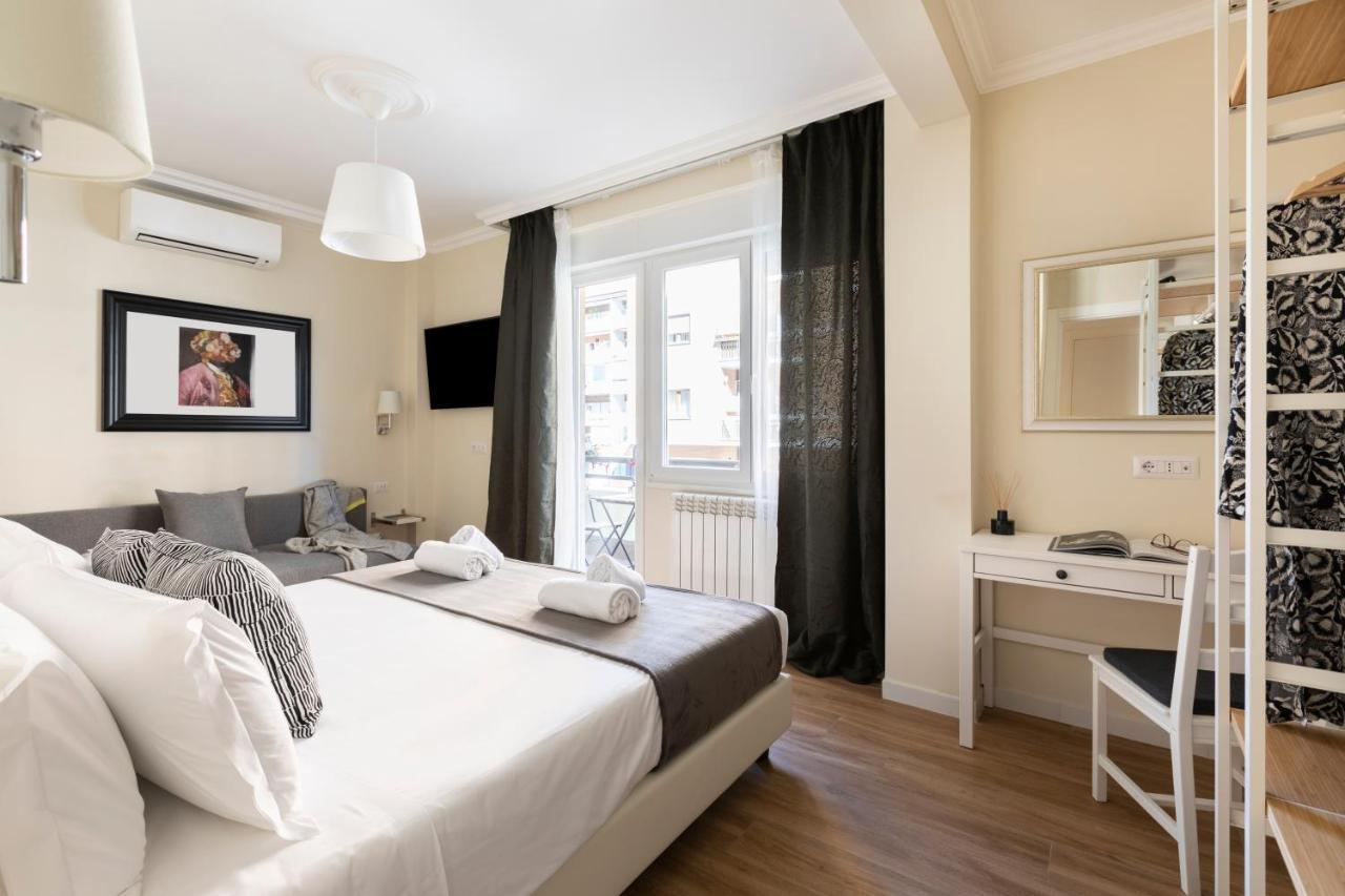Superior Triple Room