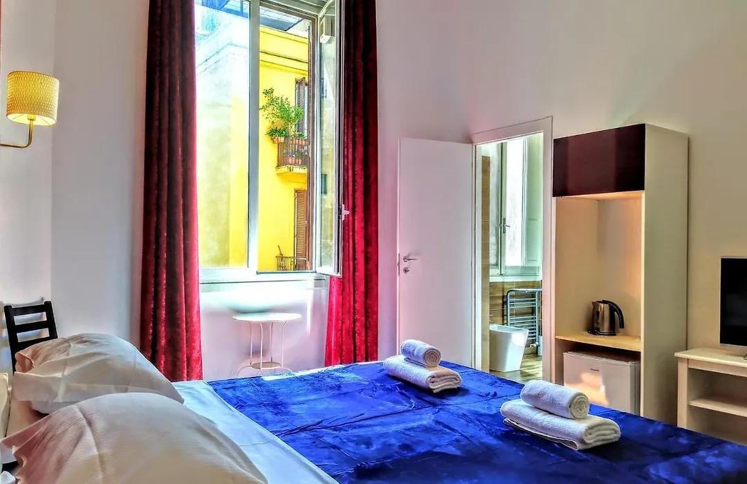 Nik Rooms-1