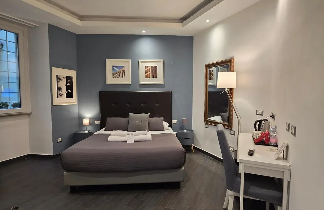 B&B Home 77-1