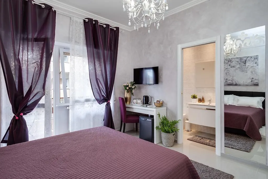 Dreamsrome Suites-1