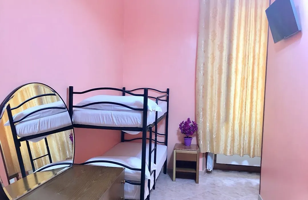 Roma Guest House-1