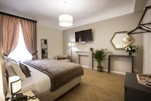 Chic&Town Luxury Rooms Piazza di Spagna-2