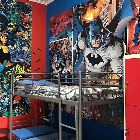 Comics Guesthouse Hostel-3