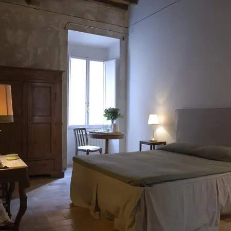 Vicolo del Lupo Guesthouse-3